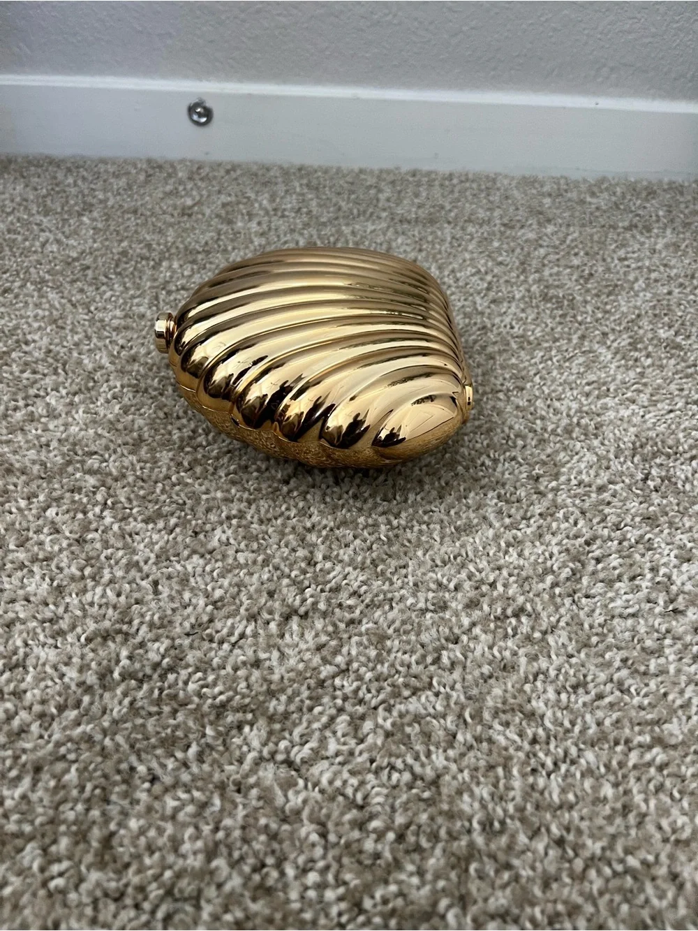 Gold Shell Clutch Bag - Elegant Metallic Evening Bag